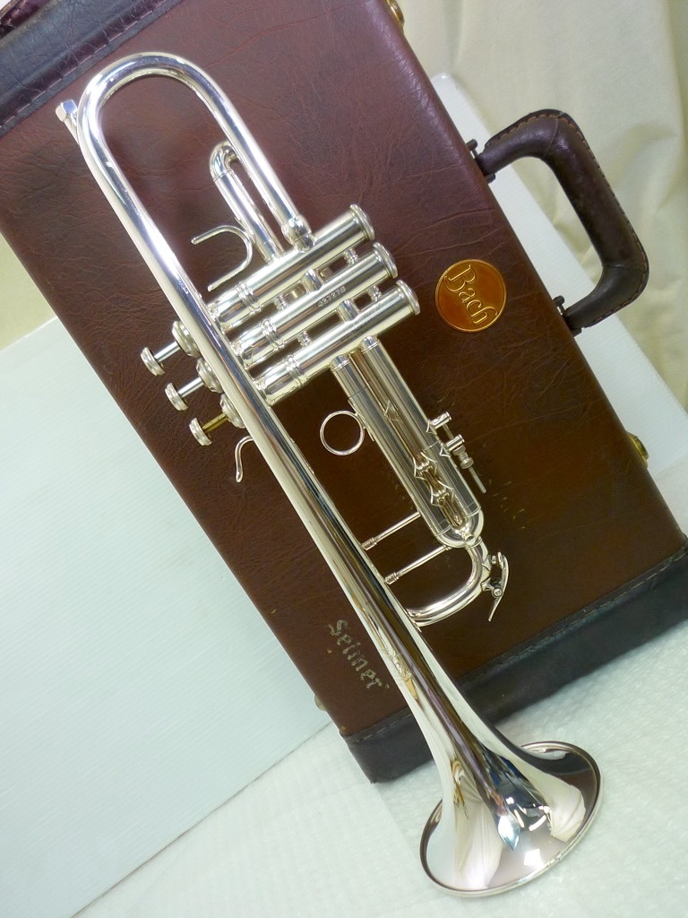 トランペット バック ストラディバリウス ケース付 Bach Stradivarius 37G ワンオーナー シリアル427278 白蝶貝 ELKHART エルクハート 必見